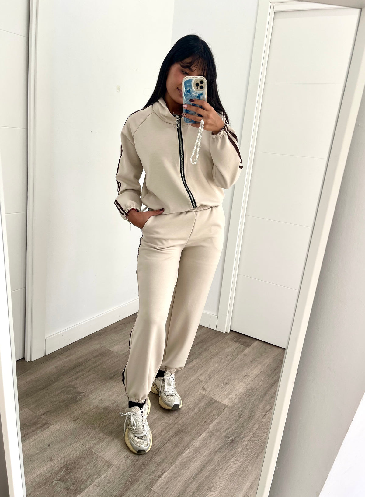 Chándal Adis Beige
